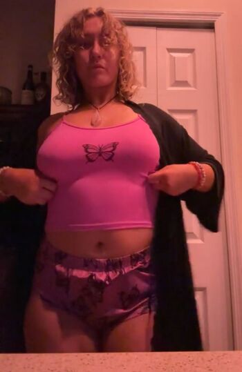 Nikkita lyons  page leaked private photo uncensored HD quality