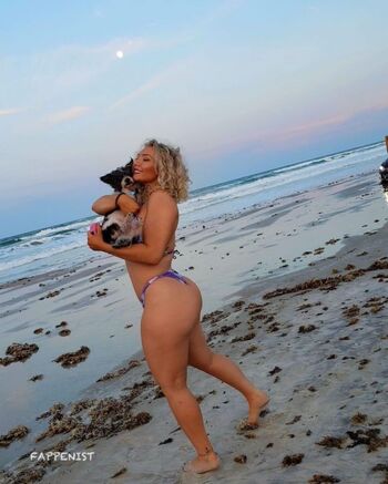 Nikkita lyons  page leaked private photo uncensored HD quality