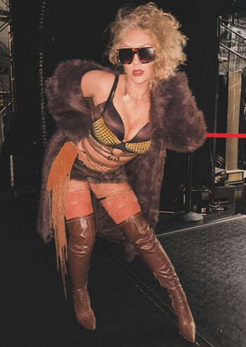 Nikkita lyons  page leaked private photo uncensored HD quality