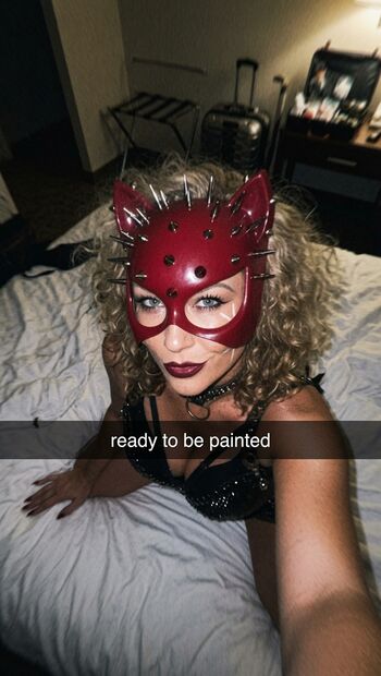 Nikkita lyons  page leaked private photo uncensored HD quality
