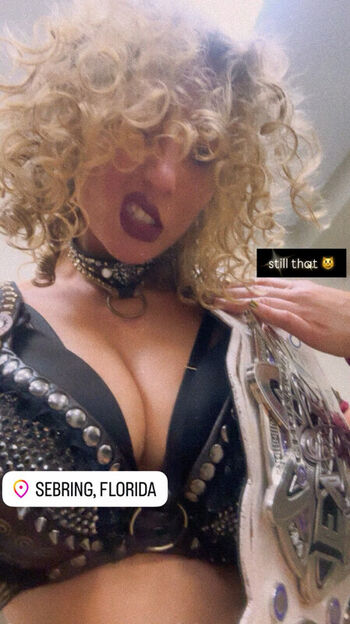 Nikkita lyons  page leaked private photo uncensored HD quality