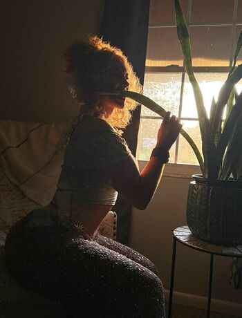 Nikkita lyons  page leaked private photo uncensored HD quality
