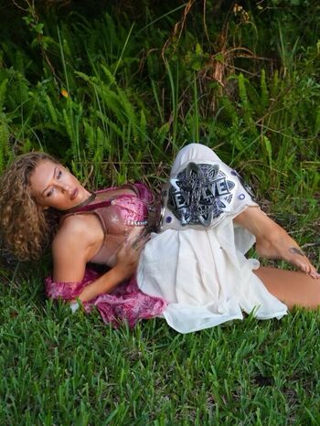 Nikkita lyons leaked private photo uncensored HD quality