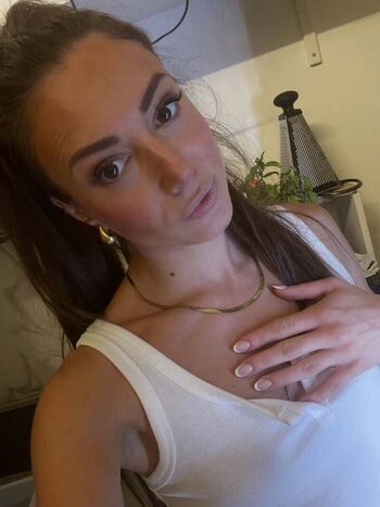 Ninamissfit model leaked private photo uncensored HD quality