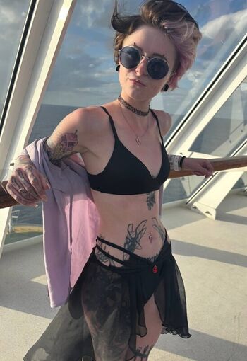 Noteasybeinwheezy  page leaked private photo uncensored HD quality