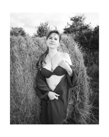 Olenka che leaked private photo uncensored HD quality
