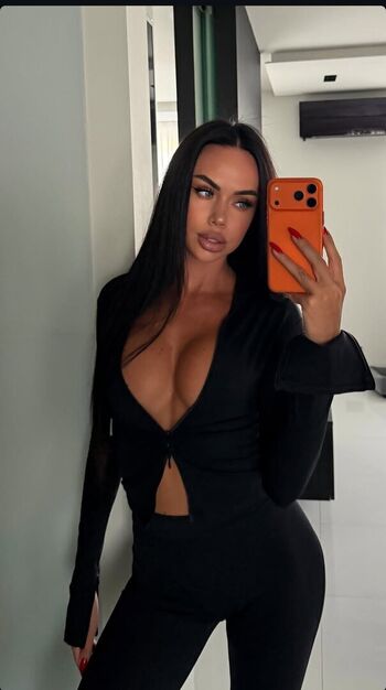 Osia m leaked private photo uncensored HD quality