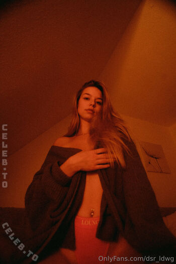 Ossi desi  page leaked private photo uncensored HD quality