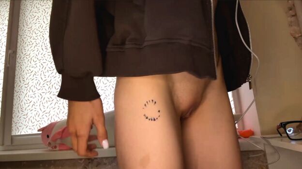 Ozellagranville page leaked private photo uncensored HD quality