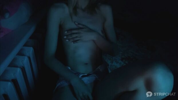 Ozellagranville page leaked private photo uncensored HD quality