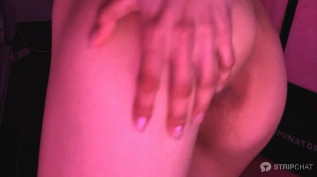 Ozellagranville page leaked private photo uncensored HD quality