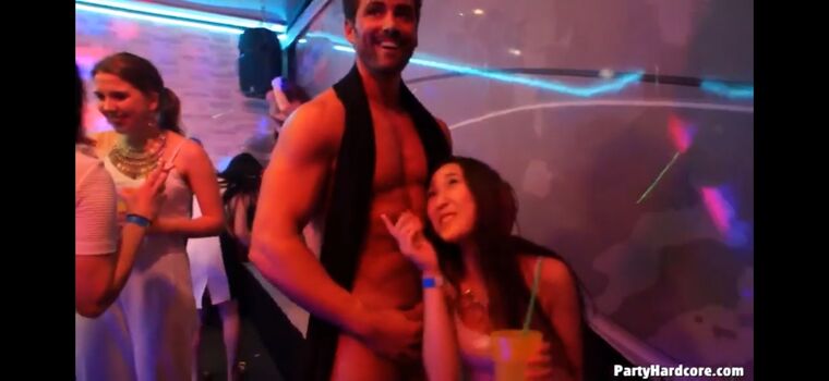 Party hardcore model thread page leaked private photo uncensored HD quality