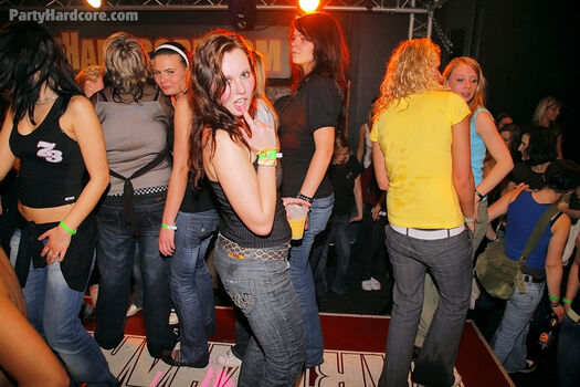 Party hardcore model thread page leaked private photo uncensored HD quality