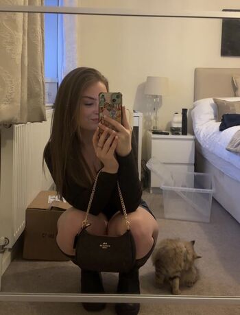 Peachylivv leaked private photo uncensored HD quality