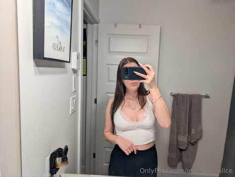 Quebecoises  page leaked private photo uncensored HD quality