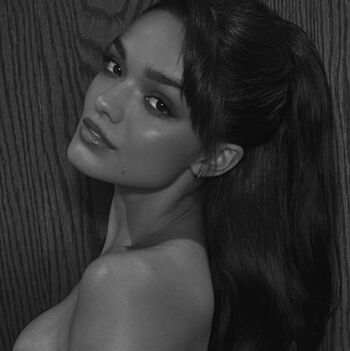 Rachel zegler page leaked private photo uncensored HD quality