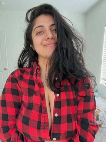 Rashmi van page leaked private photo uncensored HD quality