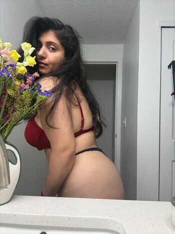 Rashmi van page leaked private photo uncensored HD quality