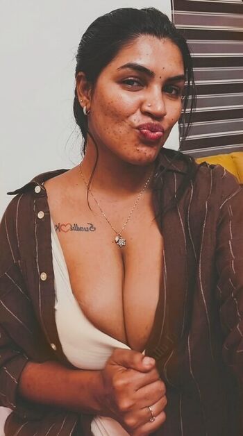 Reshma rechu page leaked private photo uncensored HD quality