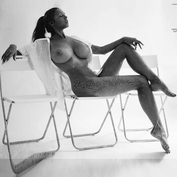 Retrousse tits page leaked private photo uncensored HD quality