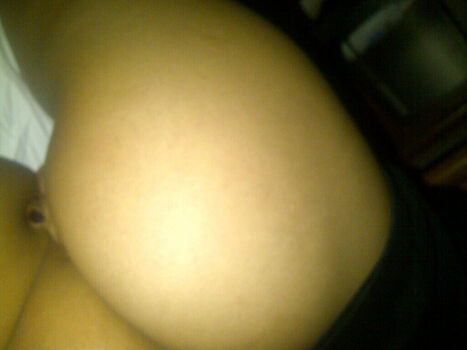 Rihanna  page leaked private photo uncensored HD quality