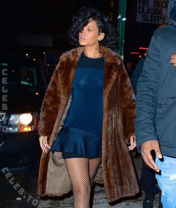 Rihanna  page leaked private photo uncensored HD quality