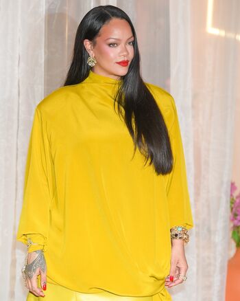 Rihanna  page leaked private photo uncensored HD quality