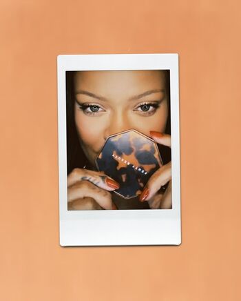 Rihanna  page leaked private photo uncensored HD quality