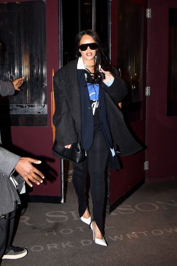 Rihanna  page leaked private photo uncensored HD quality