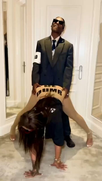 Rihanna  page leaked private photo uncensored HD quality