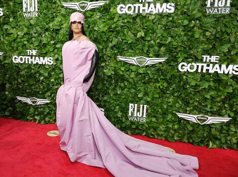 Rihanna  page leaked private photo uncensored HD quality