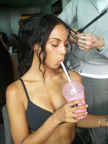 Rochelle humes page leaked private photo uncensored HD quality