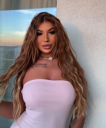 Romanian girls page leaked private photo uncensored HD quality