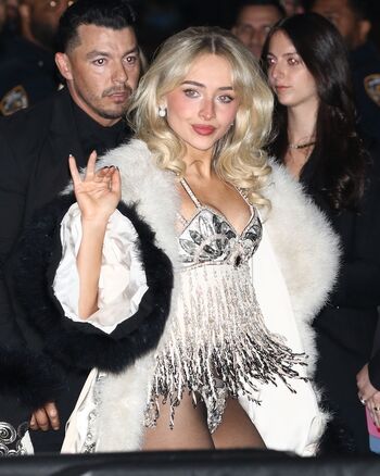 Sabrina carpenter  page leaked private photo uncensored HD quality