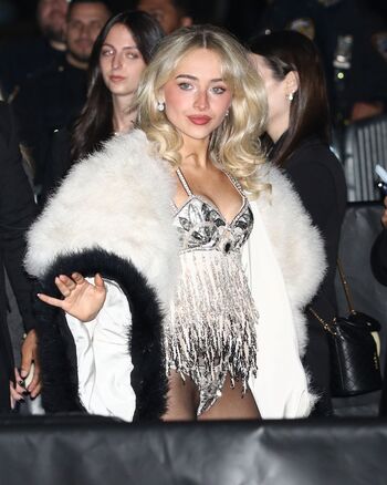Sabrina carpenter  page leaked private photo uncensored HD quality