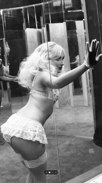 Sabrina carpenter  page leaked private photo uncensored HD quality