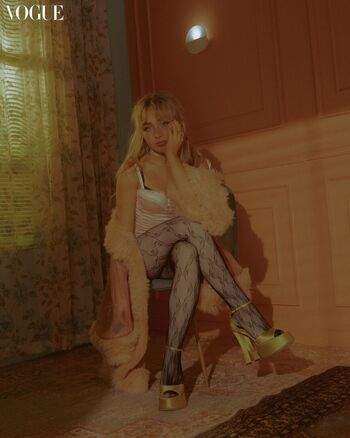 Sabrina carpenter  page leaked private photo uncensored HD quality