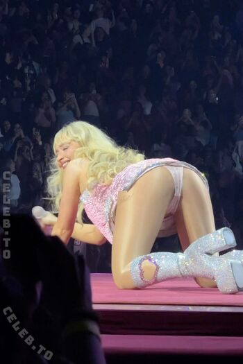 Sabrina carpenter  page leaked private photo uncensored HD quality
