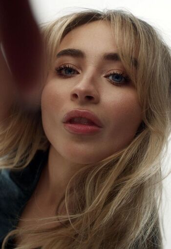Sabrina carpenter  page leaked private photo uncensored HD quality