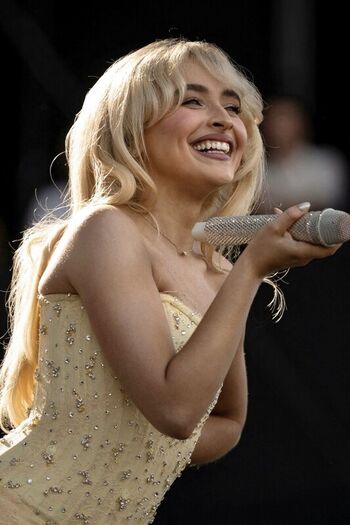 Sabrina carpenter  page leaked private photo uncensored HD quality