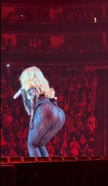 Sabrina carpenter  page leaked private photo uncensored HD quality