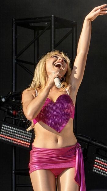 Sabrina carpenter  page leaked private photo uncensored HD quality