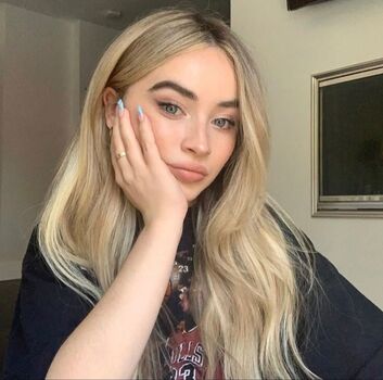 Sabrina carpenter  page leaked private photo uncensored HD quality