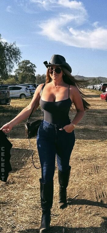 Sabrina leamon  page leaked private photo uncensored HD quality