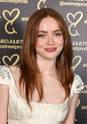 Sadie sink page leaked private photo uncensored HD quality