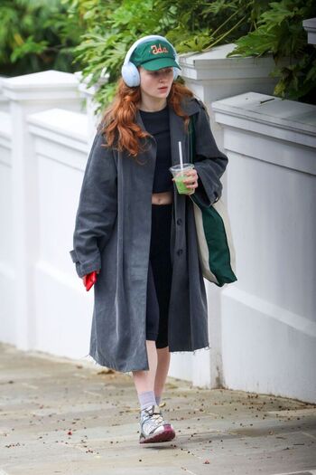 Sadie sink page leaked private photo uncensored HD quality