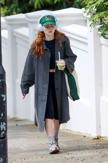 Sadie sink page leaked private photo uncensored HD quality