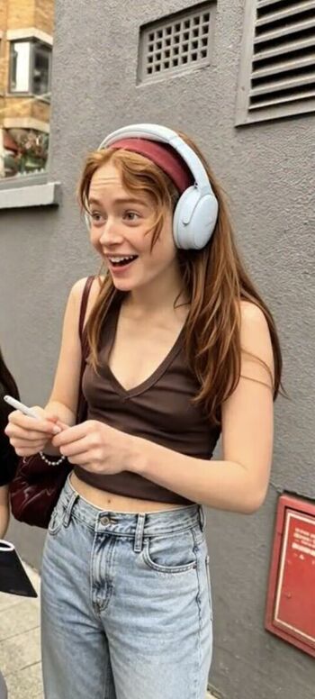 Sadie sink leaked private photo uncensored HD quality