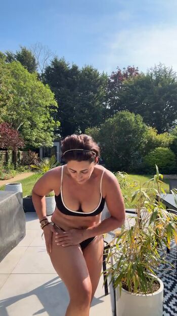Saira khan page leaked private photo uncensored HD quality