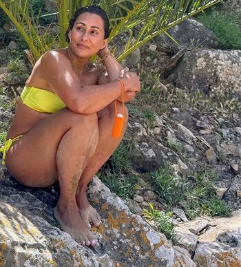 Saira khan page leaked private photo uncensored HD quality
